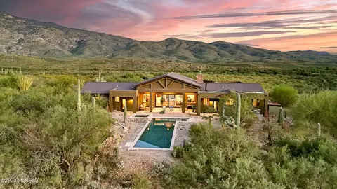 6440 S Upper Valley Rd, Vail, AZ 85641
