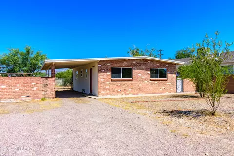 2963 E 24th St, Tucson, AZ 85713
