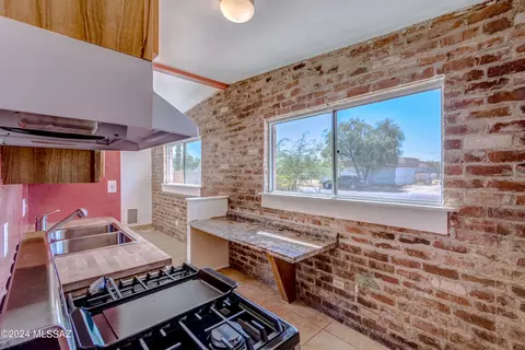 2963 E 24th St, Tucson, AZ 85713 photo 10
