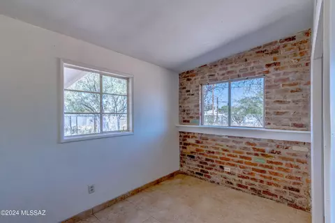 2963 E 24th St, Tucson, AZ 85713 photo 13