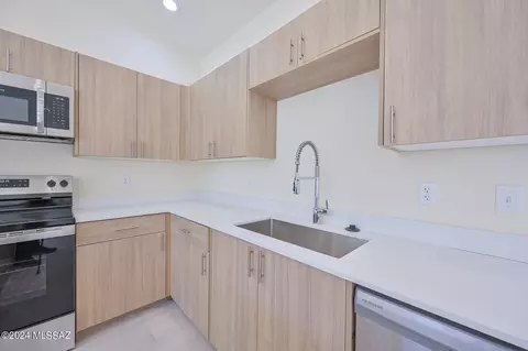 1616 E Hedrick Dr, Tucson, AZ 85719 photo 7