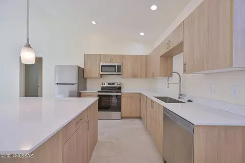 1616 E Hedrick Dr, Tucson, AZ 85719 photo 6