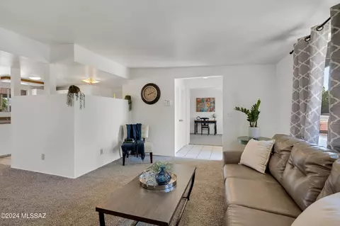 7557 E 35th St, Tucson, AZ 85710 photo 5