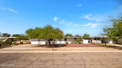 Exterior - 6337 E Baylor Dr, Tucson, AZ 85710 photo 1 of 10