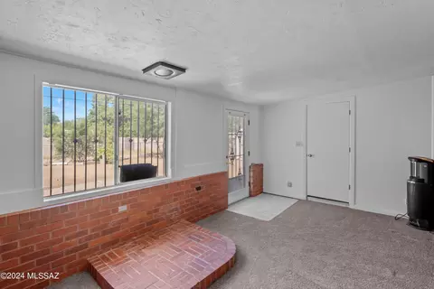 Living - 6337 E Baylor Dr, Tucson, AZ 85710 photo 1 of 2