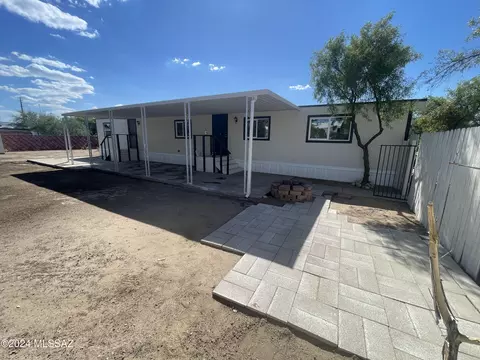 4973 N Diamond Pl, Tucson, AZ 85705