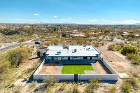 8281 E Cloud Rd, Tucson, AZ 85750 photo 8