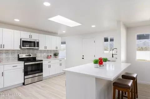 8281 E Cloud Rd, Tucson, AZ 85750 photo 20