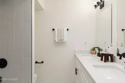 8281 E Cloud Rd, Tucson, AZ 85750 photo 26