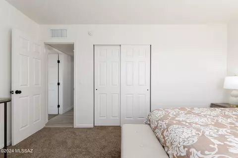 8281 E Cloud Rd, Tucson, AZ 85750 photo 29