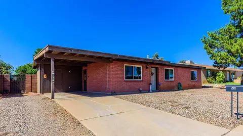 536 N De Medici Pl, Sierra Vista, AZ 85635