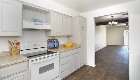 4152 E Megan Dr, Tucson, AZ 85712 photo 6
