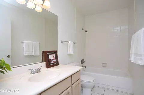 4152 E Megan Dr, Tucson, AZ 85712 photo 18