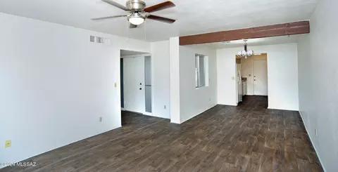 4152 E Megan Dr, Tucson, AZ 85712 photo 3