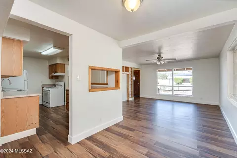 6510 Eli Dr, Tucson, AZ 85710 photo 6