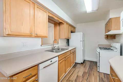 6510 Eli Dr, Tucson, AZ 85710 photo 9