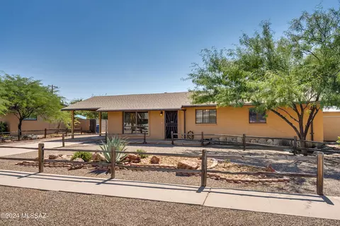 6510 Eli Dr, Tucson, AZ 85710