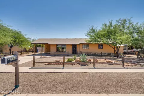 6510 Eli Dr, Tucson, AZ 85710 photo 2