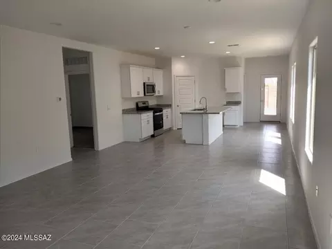 12139 E Patricia Ann Dr, Vail, AZ 85641