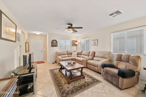 Living - 5027 E Fishhook Ct, Tucson, AZ 85756 photo 2 of 3