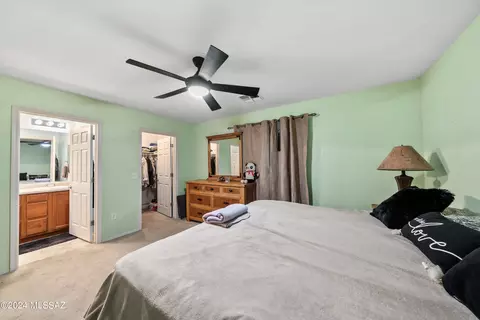 Bedroom - 5027 E Fishhook Ct, Tucson, AZ 85756 photo 2 of 5