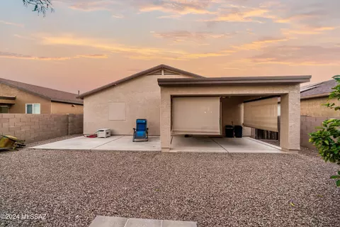 Exterior - 5027 E Fishhook Ct, Tucson, AZ 85756 photo 5 of 7