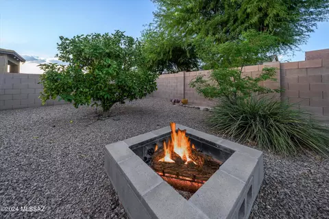 Exterior - 5027 E Fishhook Ct, Tucson, AZ 85756 photo 7 of 7