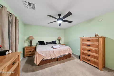 Bedroom - 5027 E Fishhook Ct, Tucson, AZ 85756 photo 3 of 5