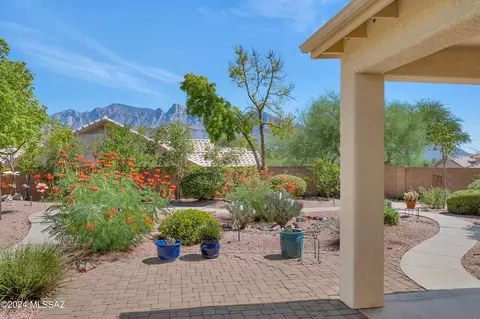 480 E Marshall Peak Dr, Oro Valley, AZ 85755