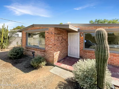 3436 E Seneca St, Tucson, AZ 85716