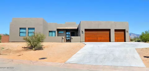 12440 N Carpas Wash Dr, Marana, AZ 85658