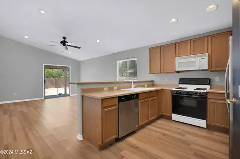 484 E Greg Rock Rd, Vail, AZ 85641 photo 11
