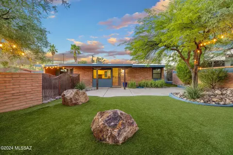 3817 E Calle Ensenada, Tucson, AZ 85716