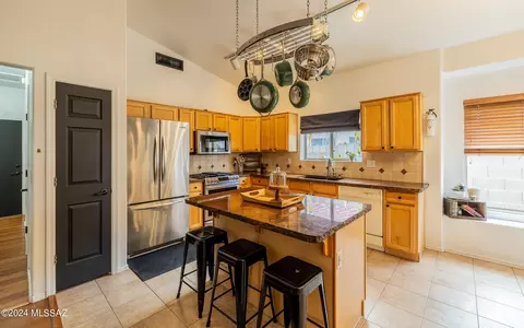 Kitchen - 9005 E Laurie Ann Dr, Tucson, AZ 85747 photo 1 of 4