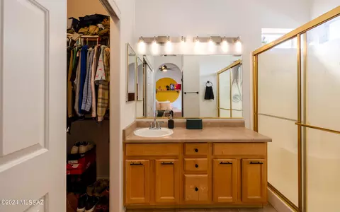 Bath - 9005 E Laurie Ann Dr, Tucson, AZ 85747 photo 1 of 3