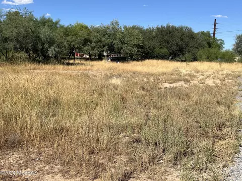 9630 S Nogales Hwy, Tucson, AZ 85756