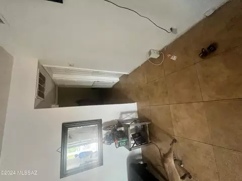 2366 E Cameron Vis, Tucson, AZ 85713 photo 2