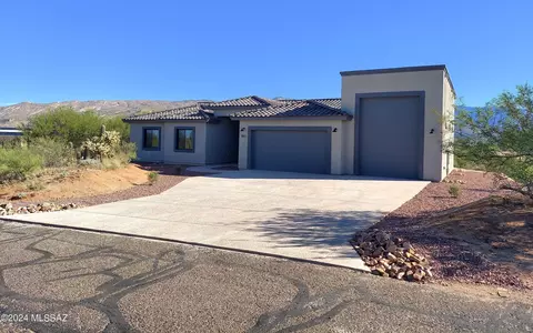 7811 S Avenida Catrina Pl, Tucson, AZ 85747