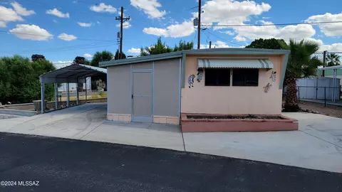 5401 W Flying M St, Tucson, AZ 85713