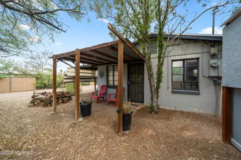 3921 E Blacklidge Drive Dr, Tucson, AZ 85712