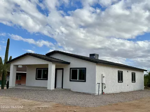 8125 W Silver Flower Pl, Tucson, AZ 85735