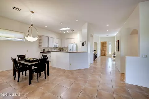 5238 N Canyon Rise Pl, Tucson, AZ 85749