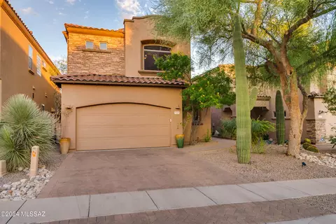 5784 N Loft Ln, Tucson, AZ 85718