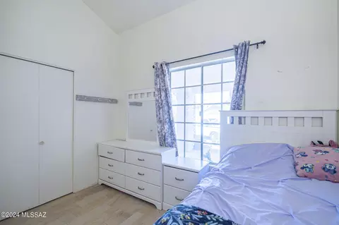 Bedroom - 5376 S Wembly Rd, Tucson, AZ 85746 photo 3 of 7