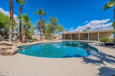 7801 N Rasmussen Ave, Tucson, AZ 85741