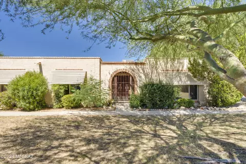 Exterior - 957 Va Terrado, Tucson, AZ 85710 photo 2 of 9