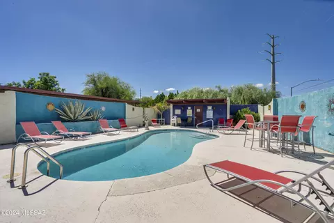 Exterior - 957 Va Terrado, Tucson, AZ 85710 photo 8 of 9