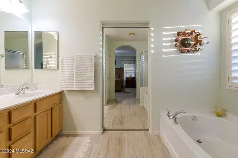 60573 E Blackcrest Loop, Tucson, AZ 85739 photo 16