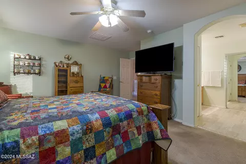 60573 E Blackcrest Loop, Tucson, AZ 85739 photo 18