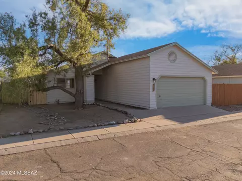 1853 W Southbrooke Cir, Tucson, AZ 85705